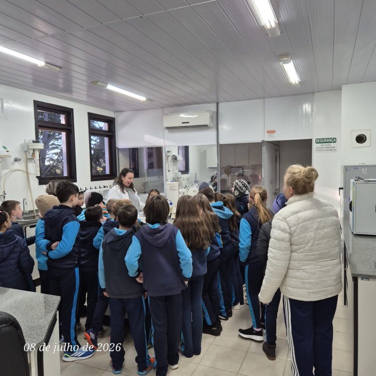 Alunos da Escola São Bento participam de atividades de Educação Ambiental na ETA