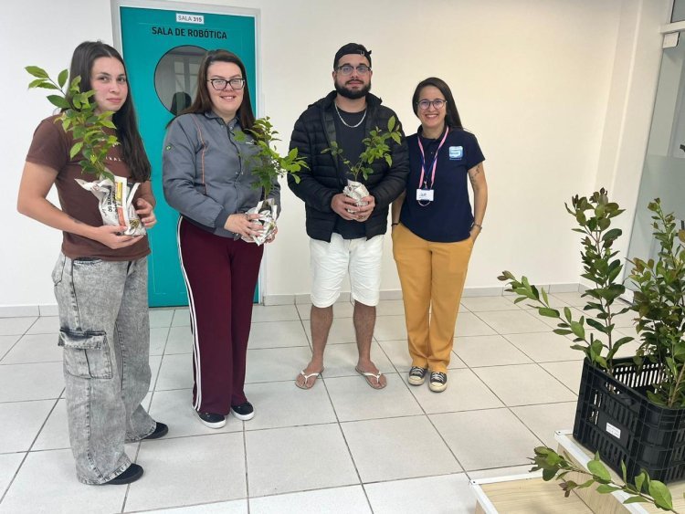 Alunos do EJA SESI participam de palestra sobre saneamento e preservação ambiental